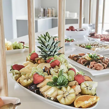 Отель Binzer Hof 4*